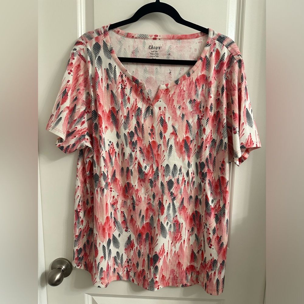 Chico’s Short Sleeve Tee Top SZ 4 Split Neck Basic Knit Color Red
